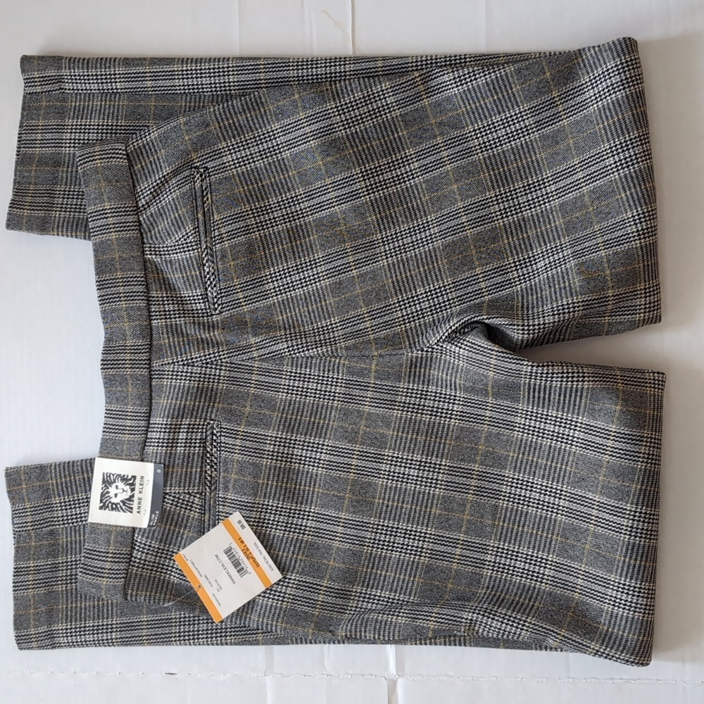 Anne Klein Pull On Gray Plaid Trouser Pants. Slim Ankle. Stretch. Size S.